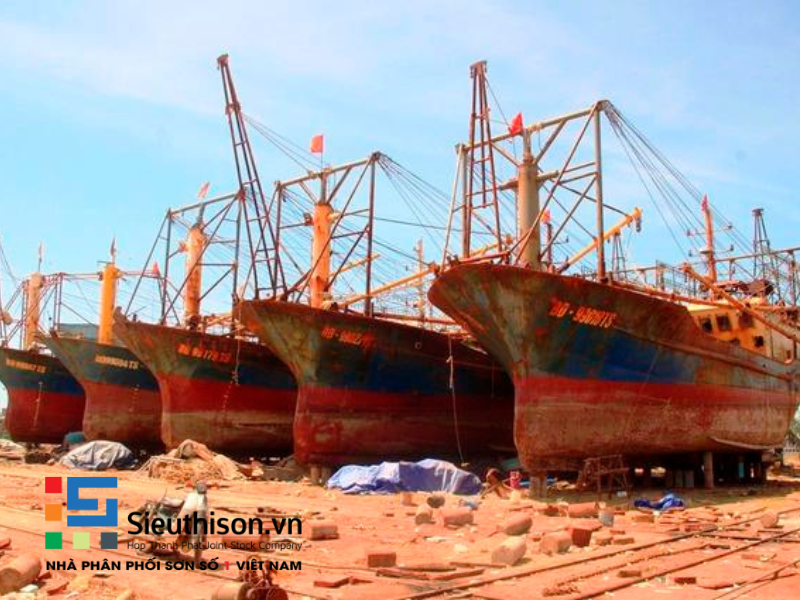 tàu thuyền bị rỉ sét