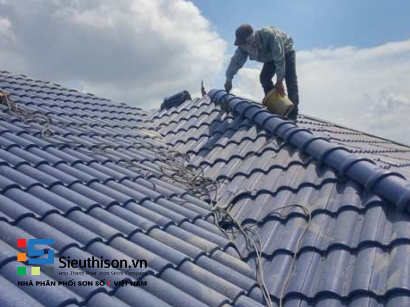 nguyên nhân mái ngói bị thấm dột