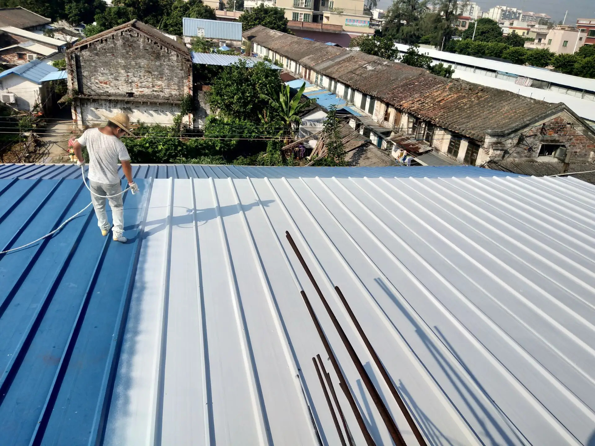 BẢNG GIÁ THI CÔNG SƠN CHỐNG NÓNG CÁCH NHIỆT MÁI TÔN NĂM 2023