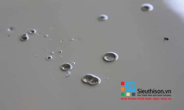 sơn epoxy bị phồng rộp